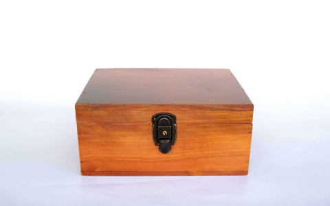 TÌM ĐÂU NHÀ SẢN XUẤT HỘP GỖ CAO CẤP ĐÁNG TIN CẬY?